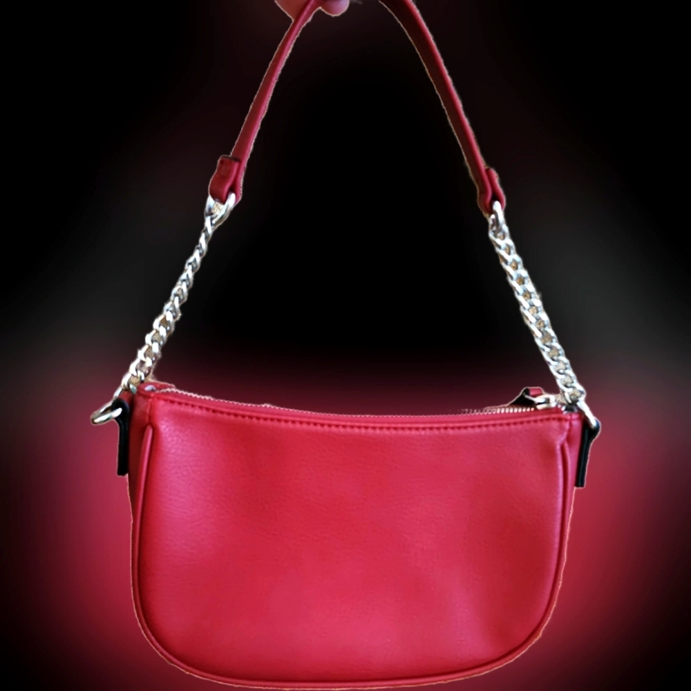 🦋 NWOT Small Red Purse